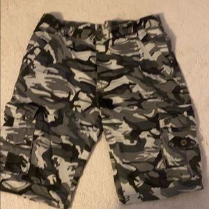 Fashion cargo shorts